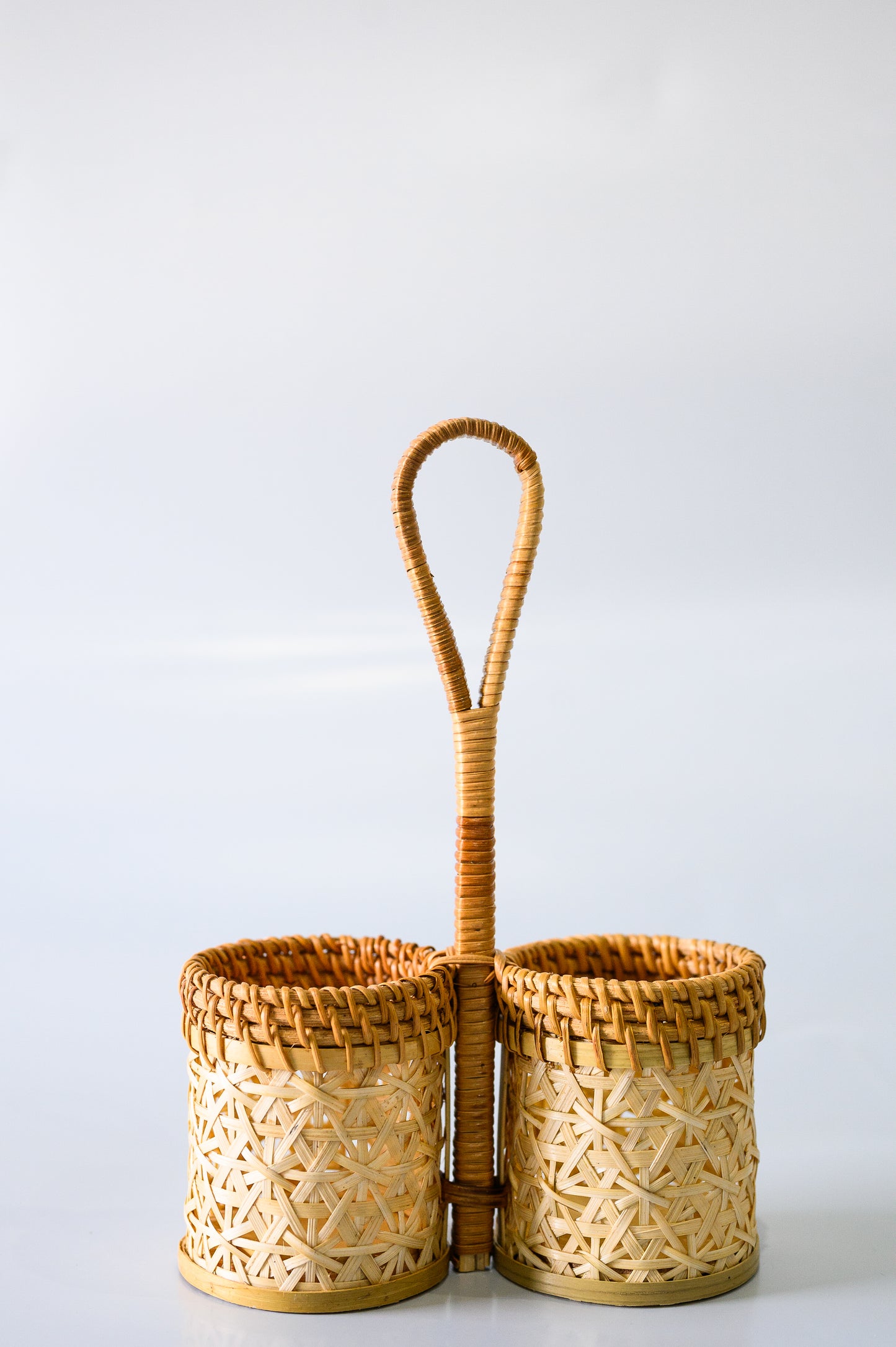 Porta-Condimentos em Rattan Trançado – Coleção Naturalis